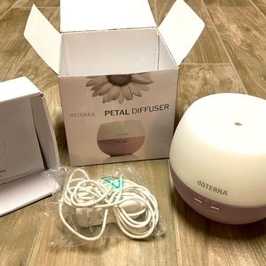doTERRA Petal Diffuser NIB
